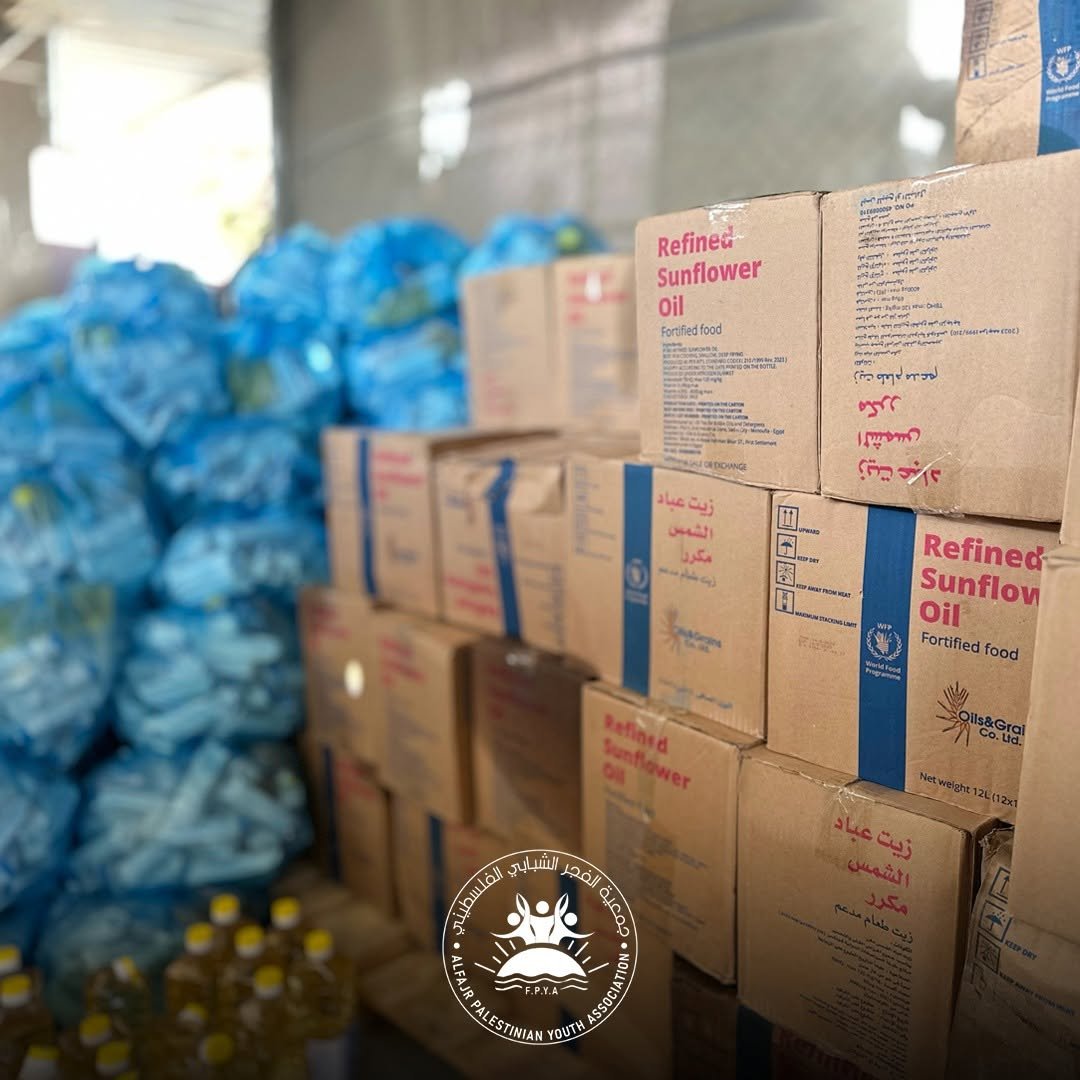 AlFajr Distributes Fortified Date Biscuits and Cooking Oil in Al-Qarara Al-Mawasi