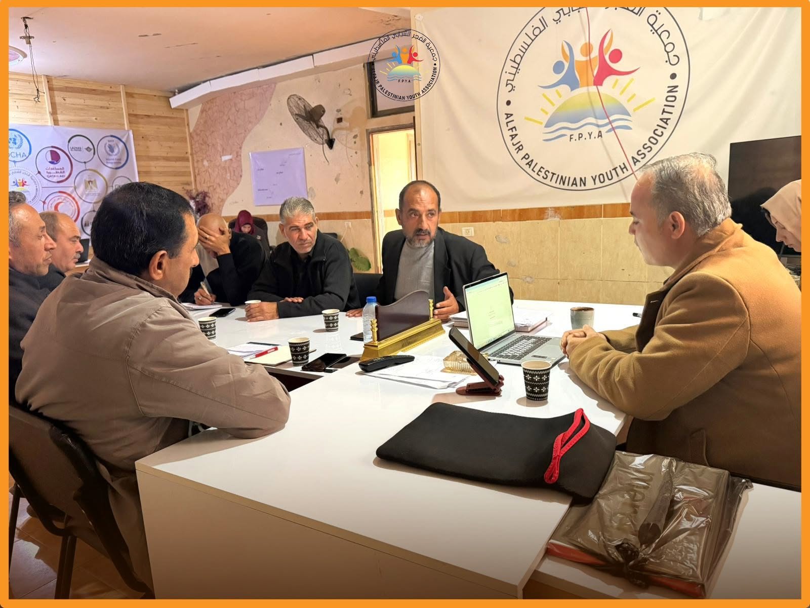 Al-Fajr Association Receives a Delegation from the National and Moral Guidance Commission to Discuss Enhanced Community Cooperation