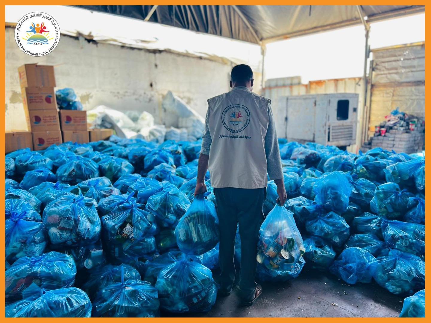 FPYA continues to distribute relief parcels to the displaced, funded by 'Maka' and in partnership with Qatari aid